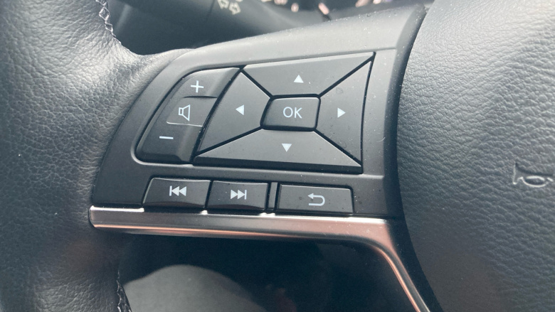 Nissan Juke 1.6 Hybrid Tekna 5dr Auto Hybrid Hatchback